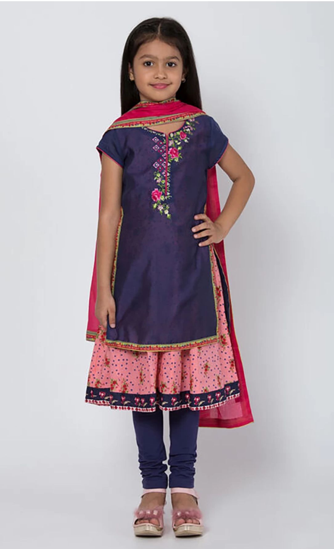 Solid Kurta, Churidar & Dupatta Set in Berlin