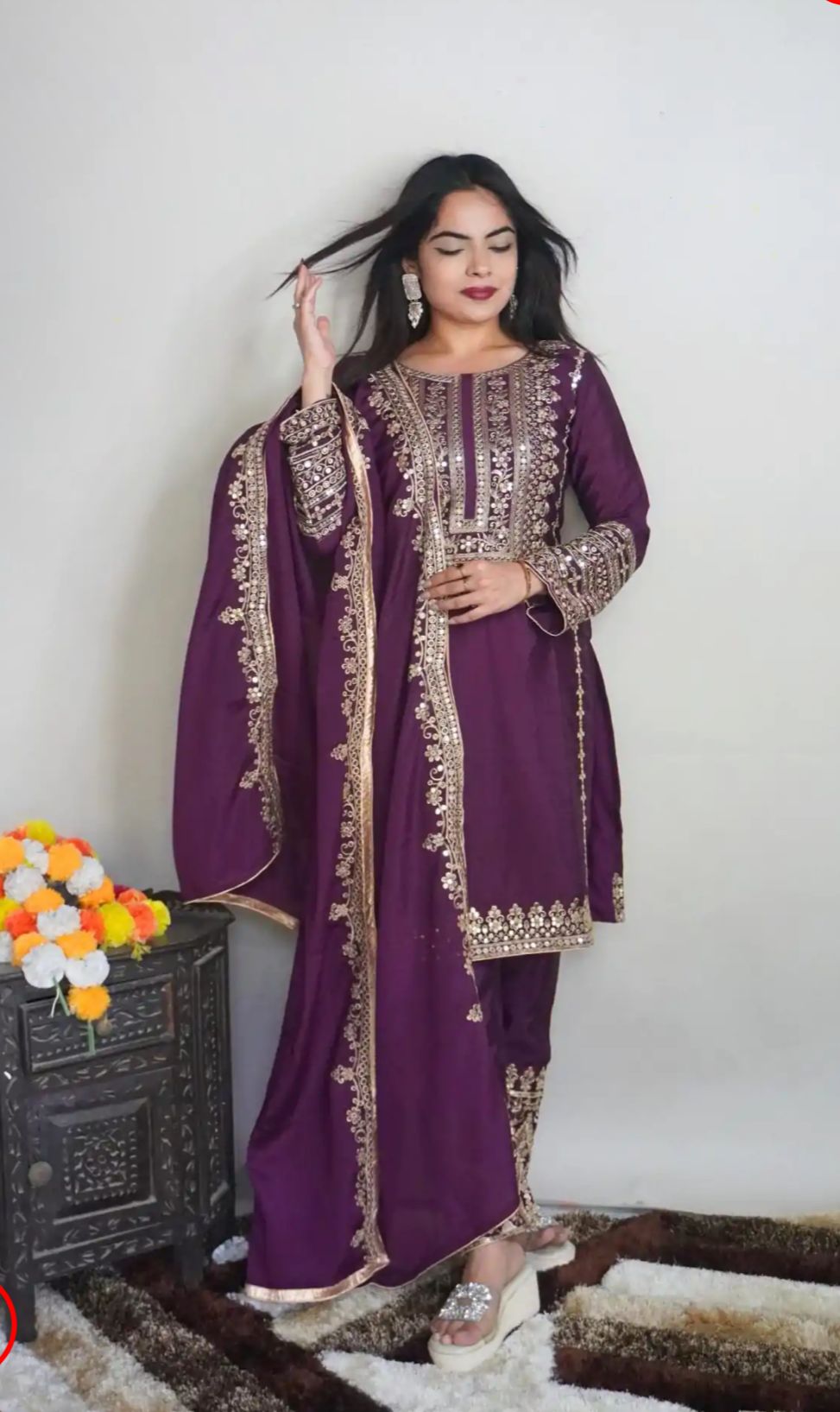 Elegant Pure Chinnon Silk Embroidery Pant Suit in Essen