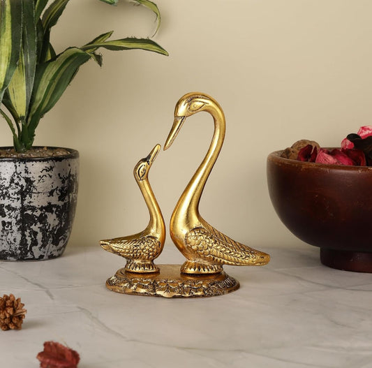 Swan Pair Showpiece | Pair of Kissing Duck in Berlin
