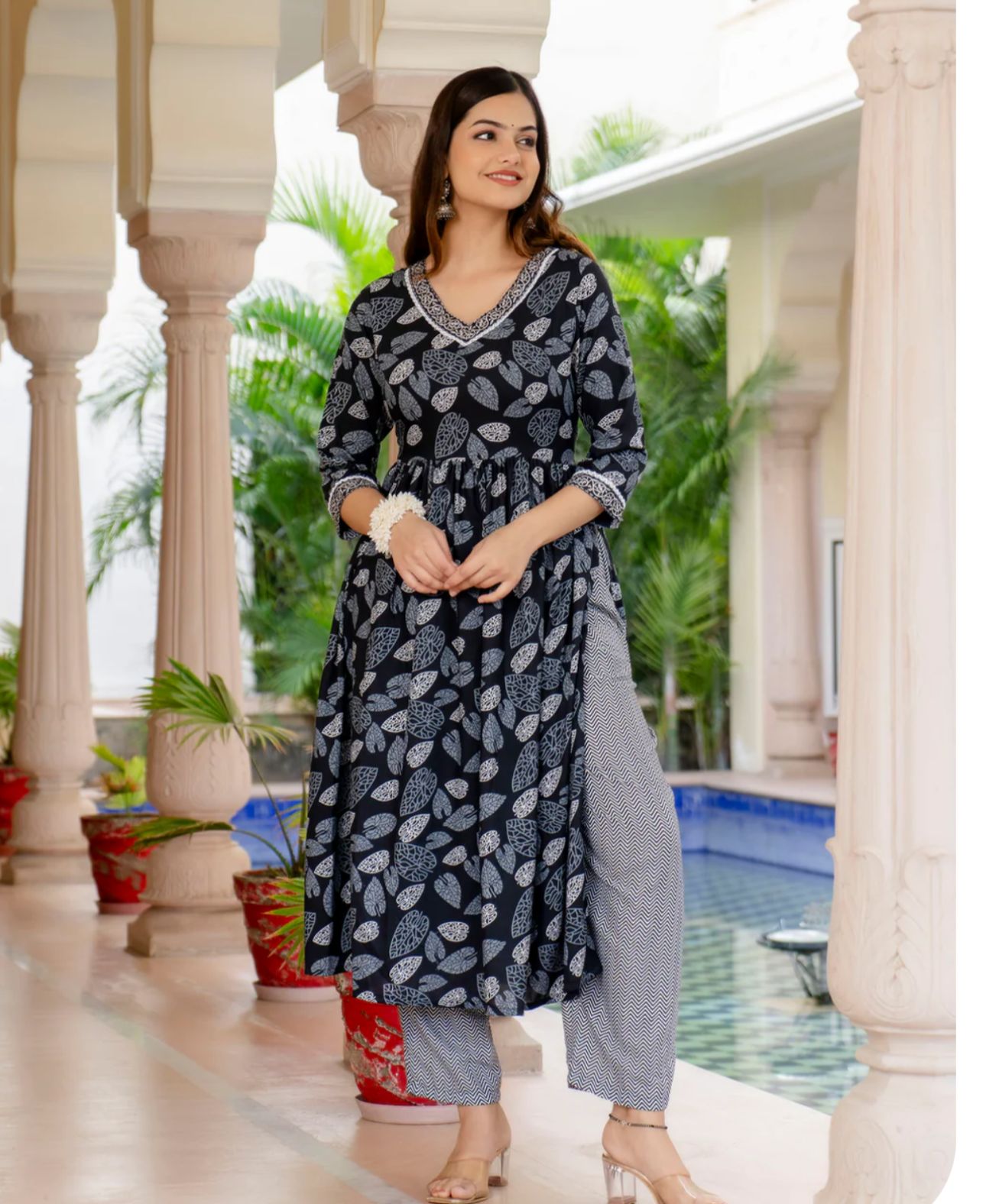 Ethnic Set Women Printed Kurta and Pant Set with Dupatta in Germany