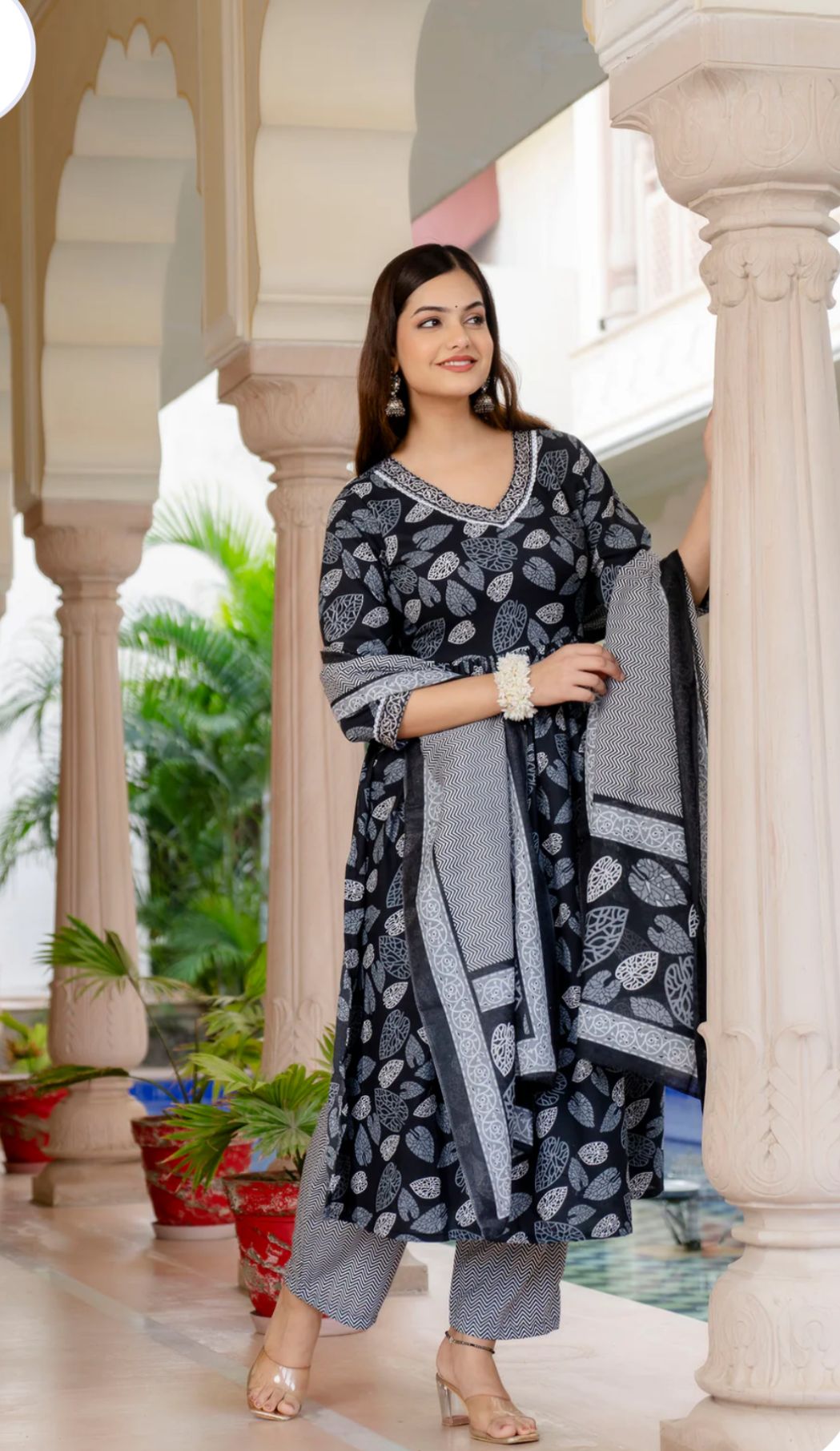 Ethnic Set Women Printed Kurta and Pant Set with Dupatta in Germany