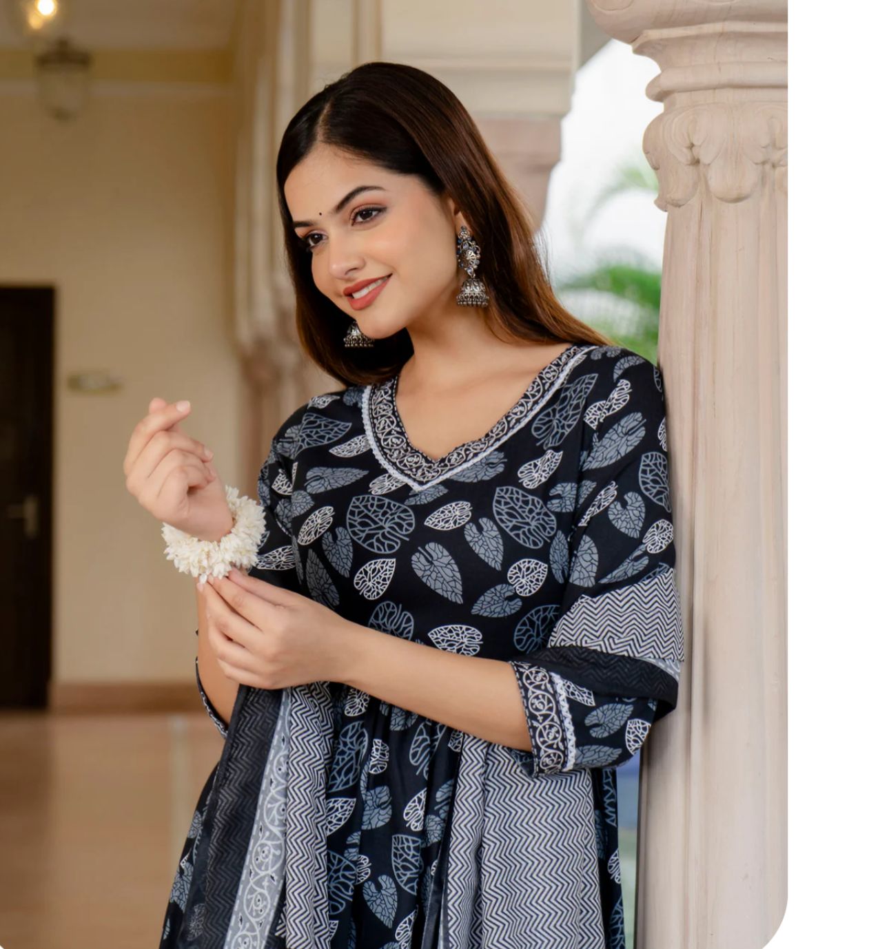 Ethnic Set Women Printed Kurta and Pant Set with Dupatta in Germany