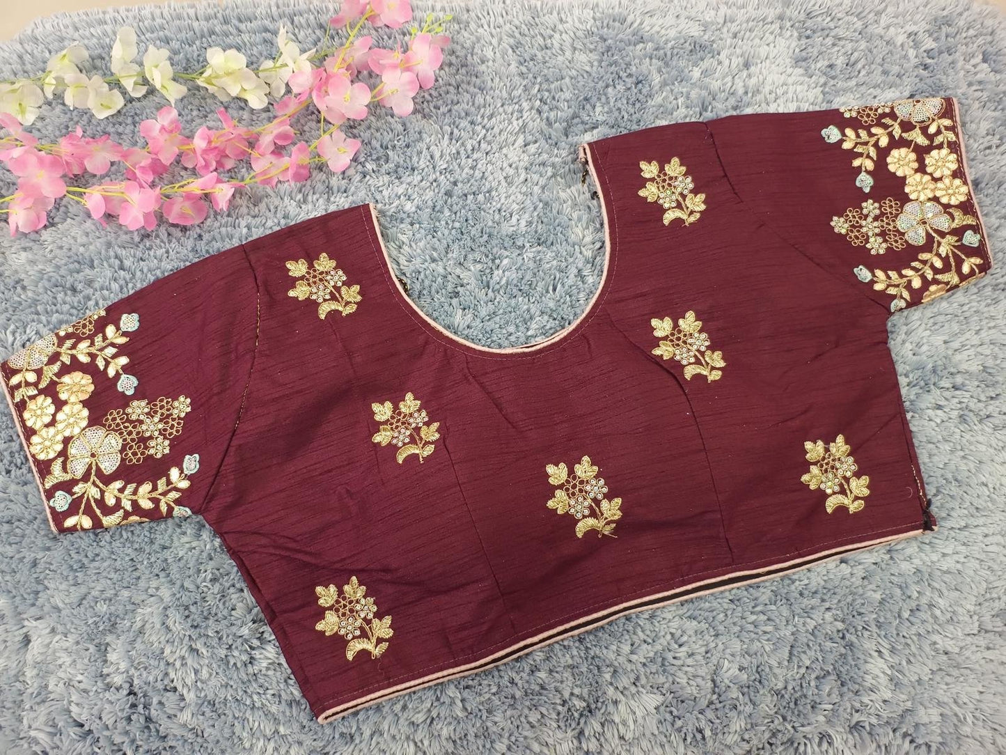 Beautiful Blouse trendy design in Berlin