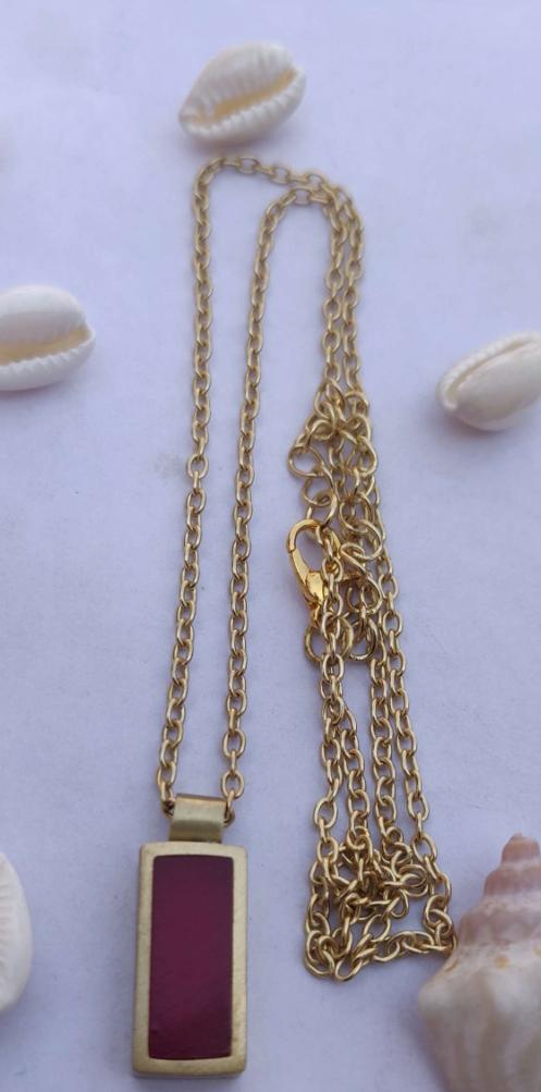 Brass Handmade Gold Plated Rezin Stone Light Weight Chain Necklace in Germany