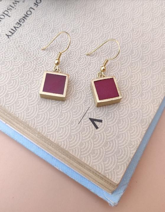 Elegant Resin Fashion Earrings for Women in Berlin
