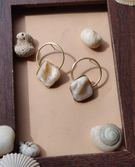 Golden Hanging Sophisticated Resin Stone Drop Brass Earrings in Berlin
