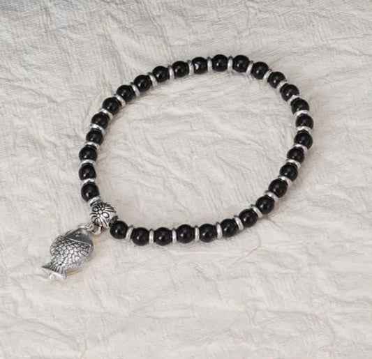 Black Beaded Charm Bracelet in Berlin