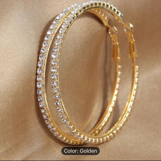 Hoop Earrings Circle Golden in Berlin
