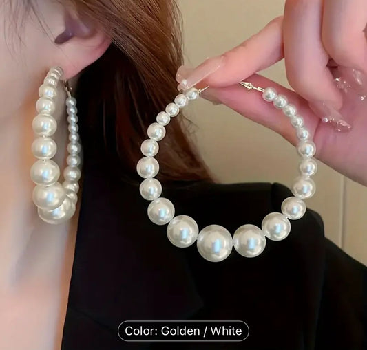 Traditional Pearl Earrings in Berlin