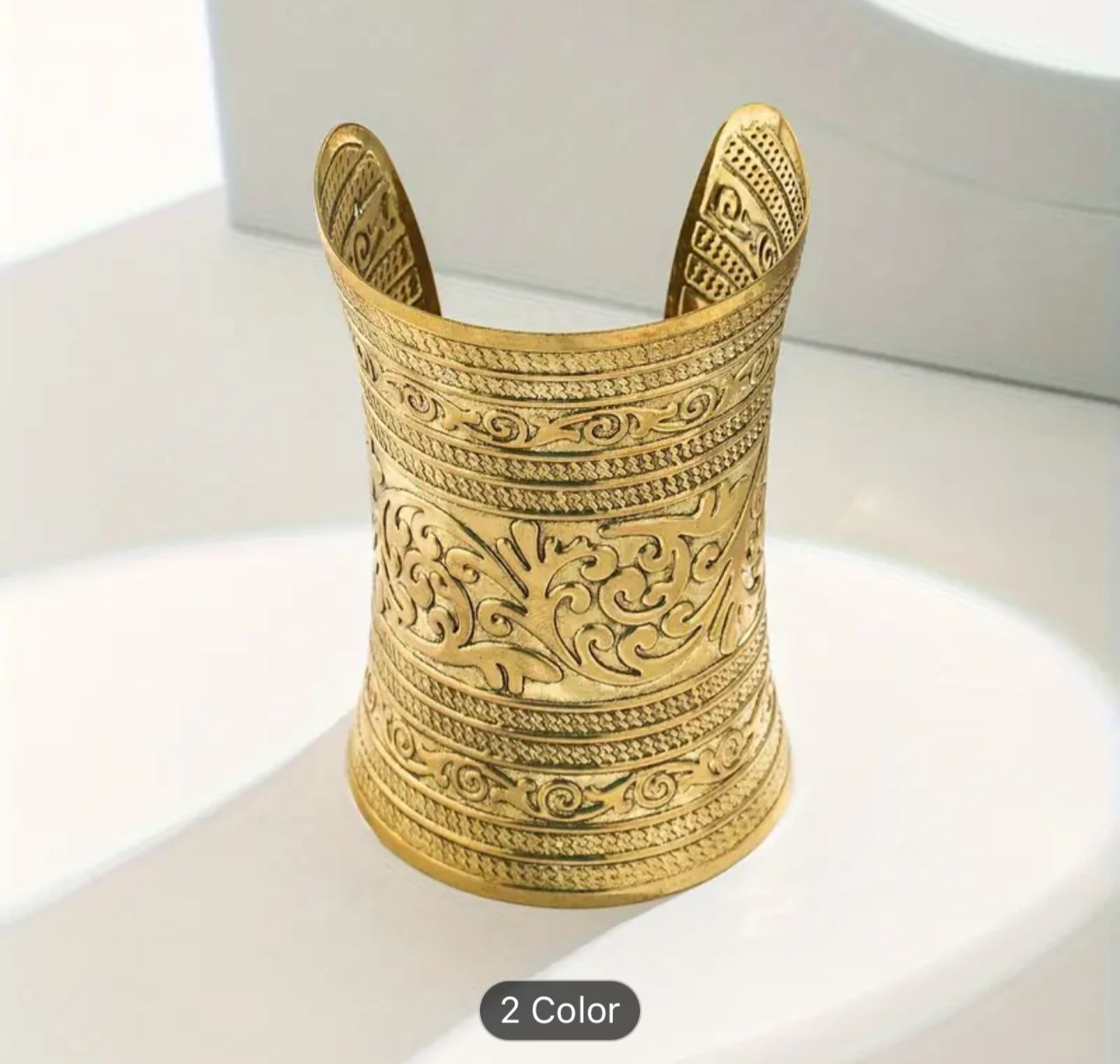 GERMAN GOLD TRIBAL STYLE BANJAARA BRACELET IN BERLIN