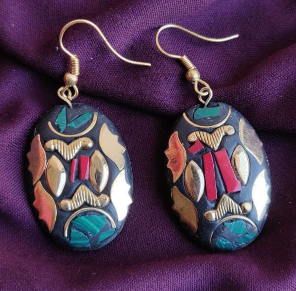 Oval Shape Vintage Handmade Laq Earring in Berlin