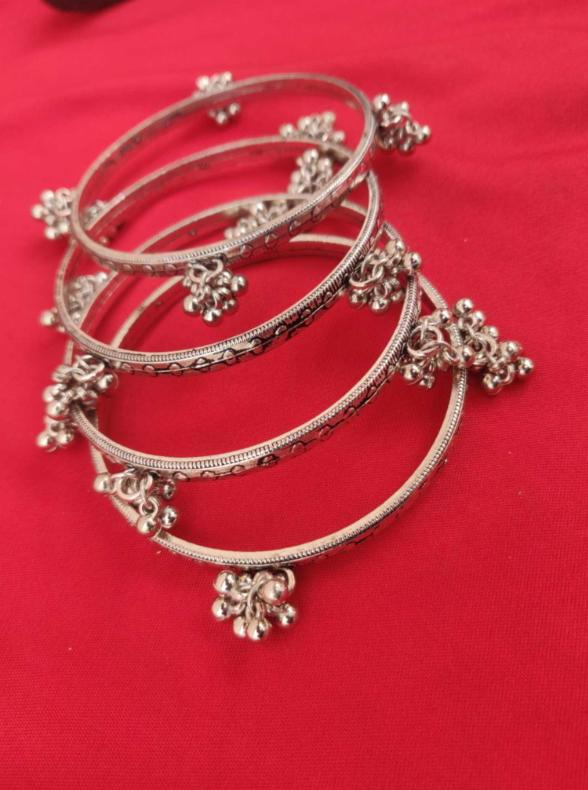 Oxidised Traditional Ethnic Brass Bangle With Ghunghroo in Berlin