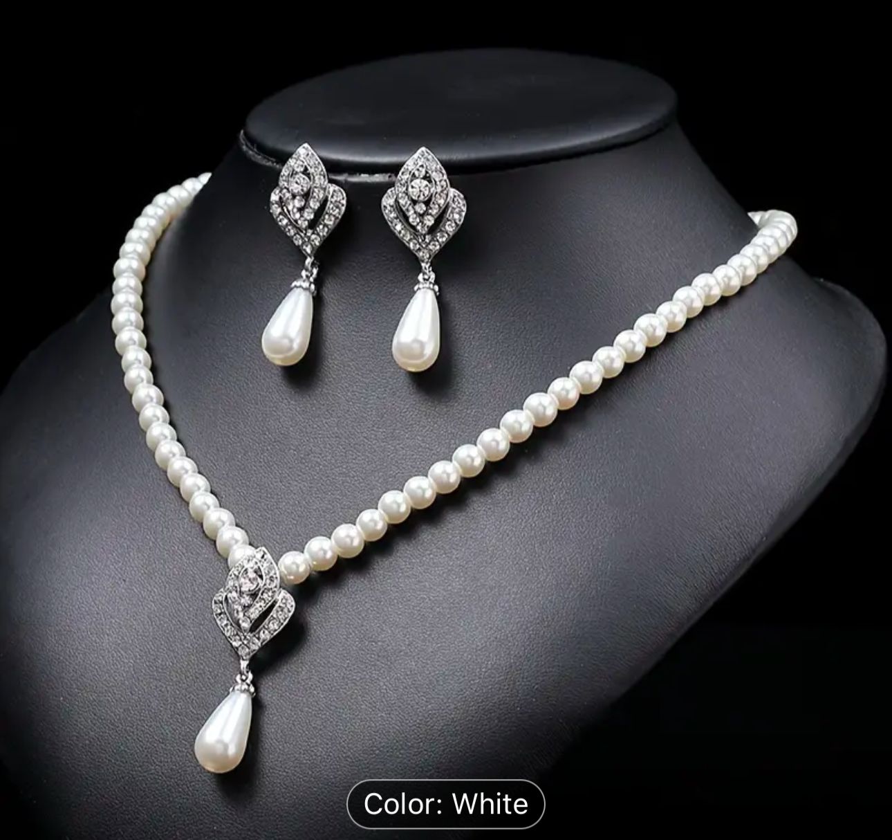 Unique Beaded Pearl Necklace and Earrings Set For Women in Berlin