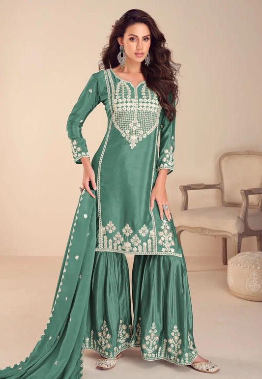 Embroidered Readymade Salwar Kameez in Berlin