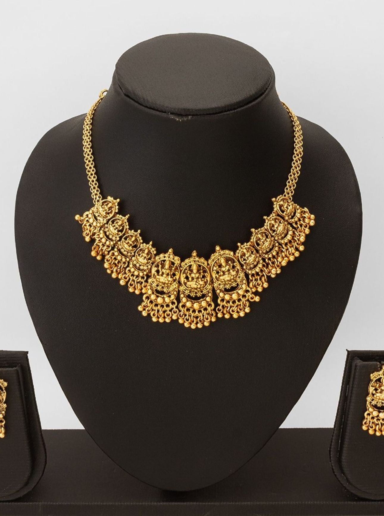 Gold-Plated Stone Studded & Beaded Jewellery Set in Germany