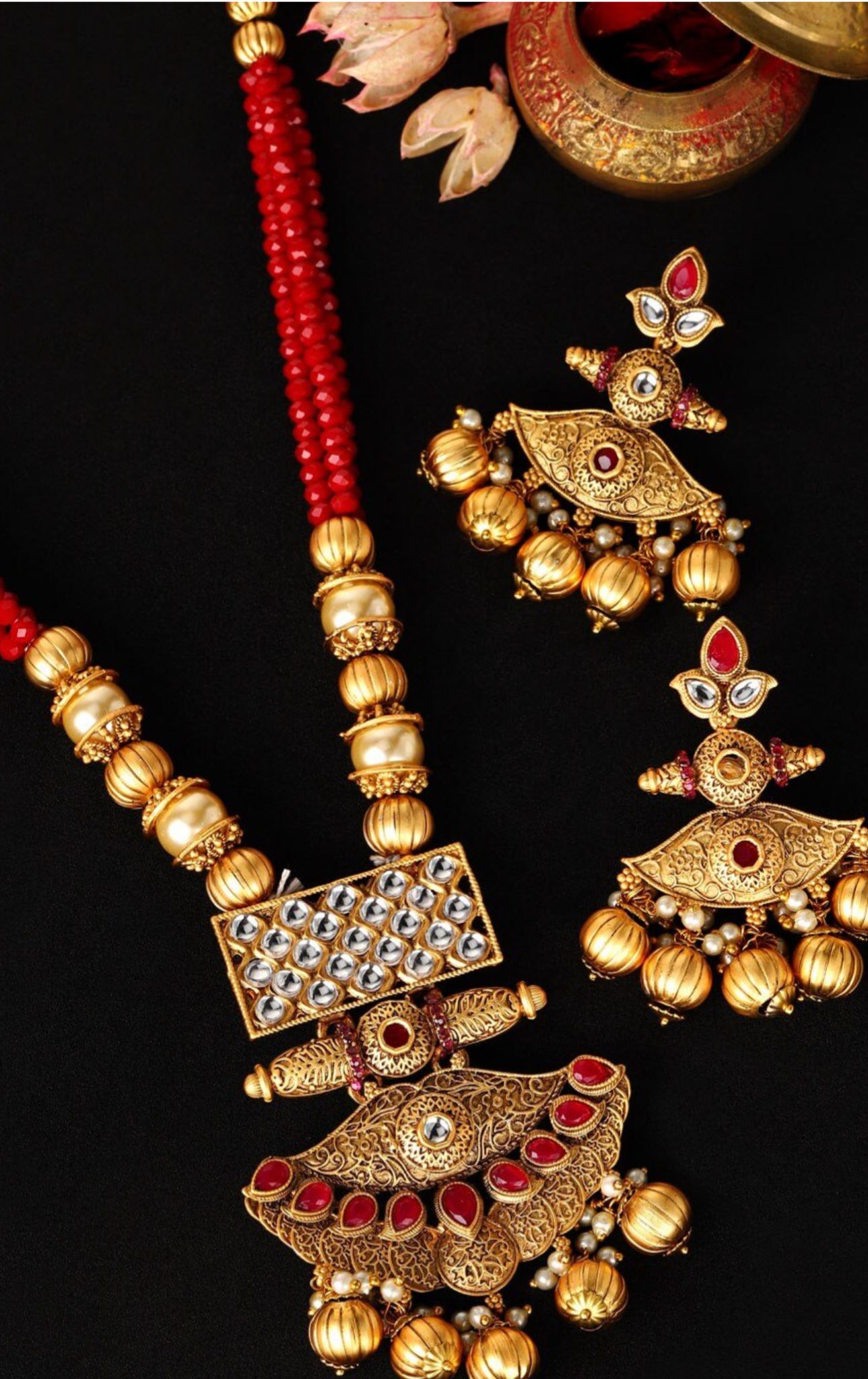Women Anrique Gold-Toned & Red Embellished Temple Jewellery Set