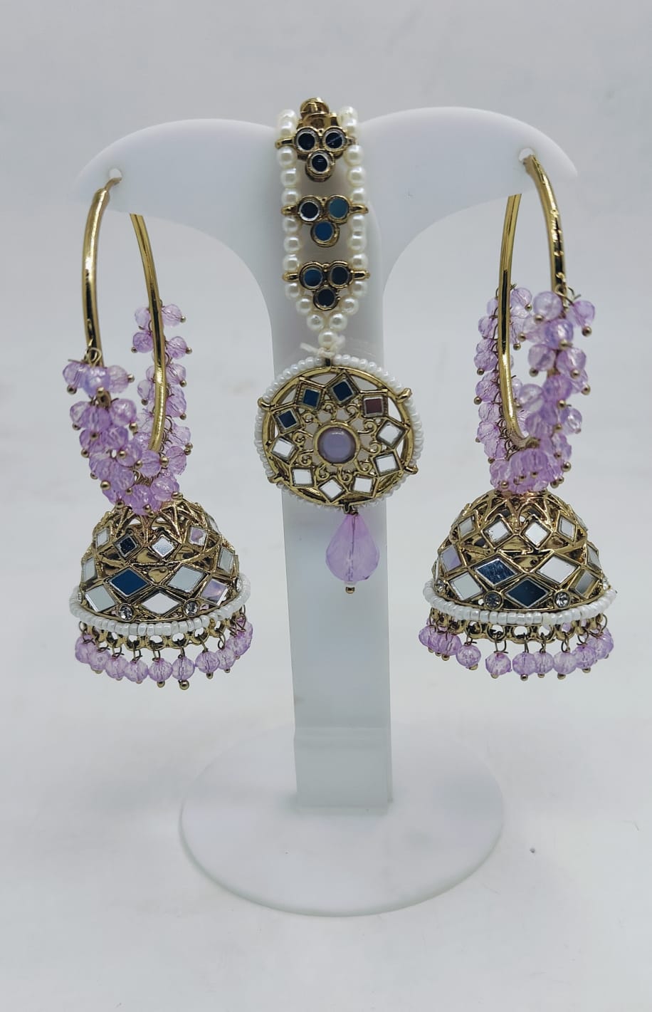 FASHION PARTY WEAR EARRINGS AND MANGTIKKA IN BERLIN