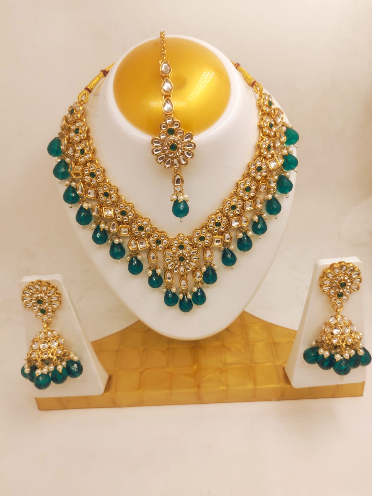 Fancy Party Wear Jewellery Sets in Berlin