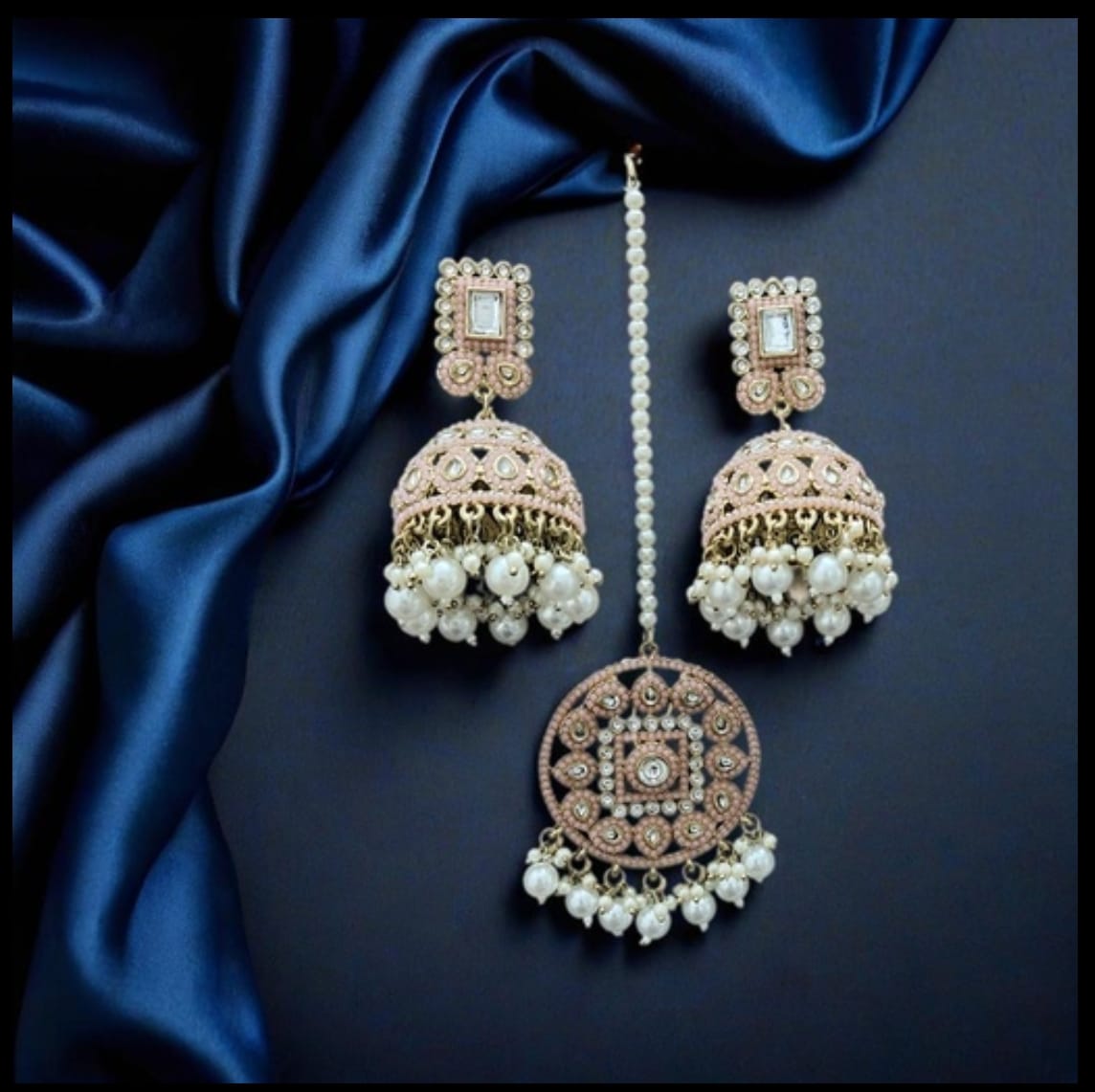 Gold- Plated Kundan Stone Studded Earrings and Mang Tikka in Berlin