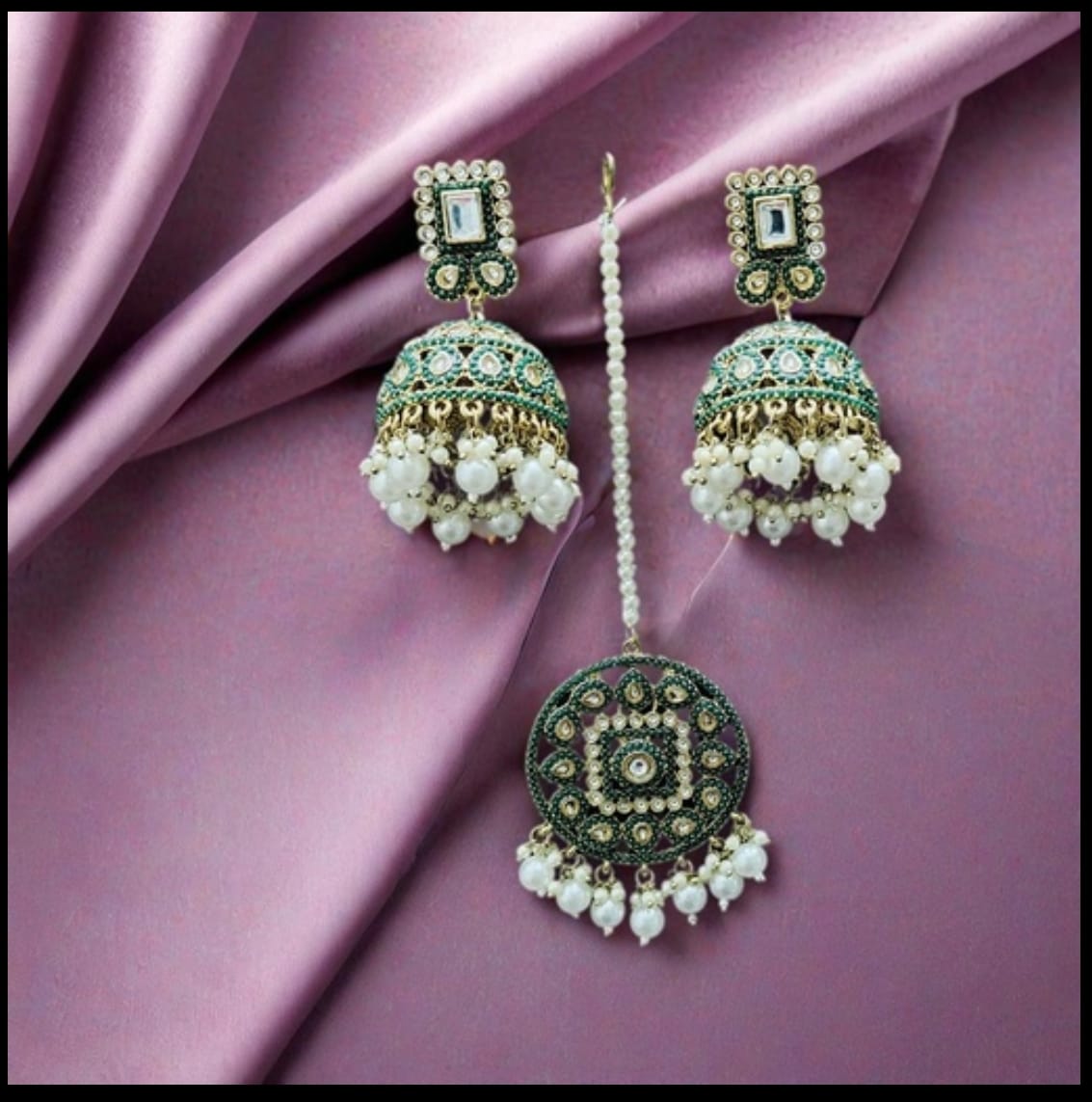 Gold- Plated Kundan Stone Studded Earrings and Mang Tikka in Berlin