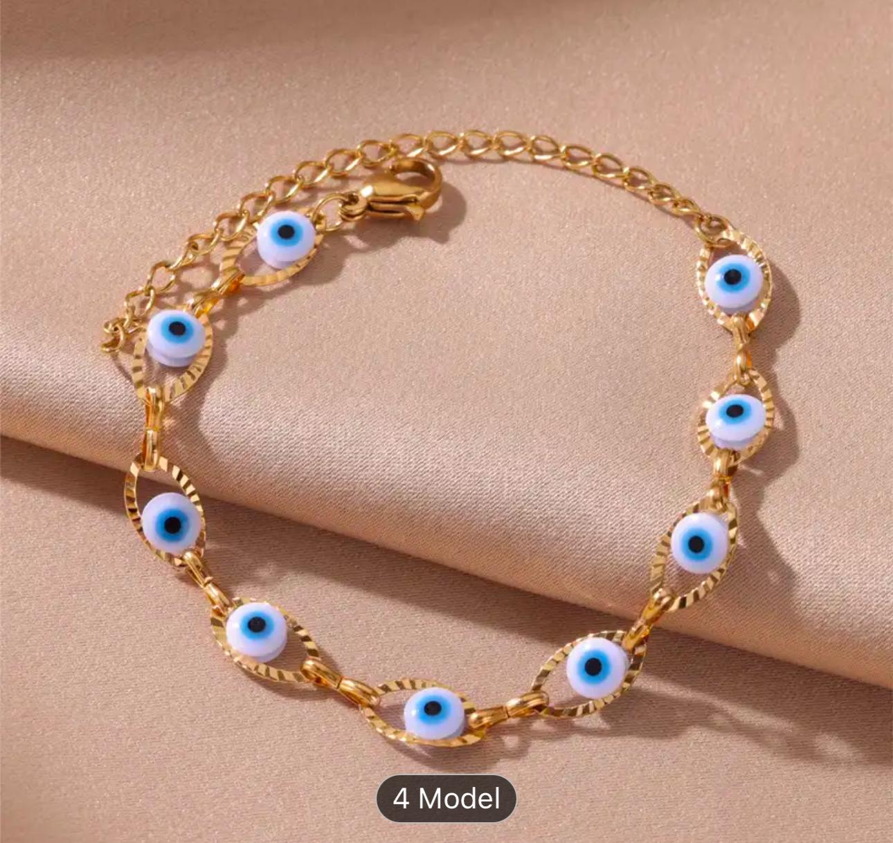 Diva Glittering Bracelet & Bangles in Berlin