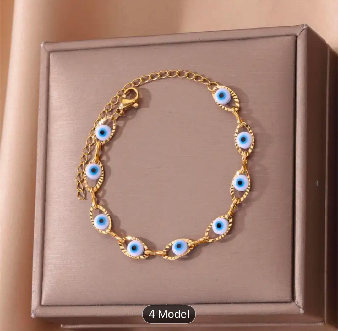 Diva Glittering Bracelet & Bangles in Berlin