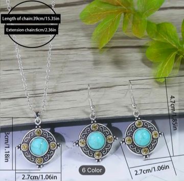 Vintage Round Silver Charm Geometric Pattern Earrings Necklace Set in Berlin