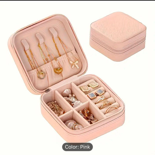 Portable Travel Jewellery Box in Berlin
