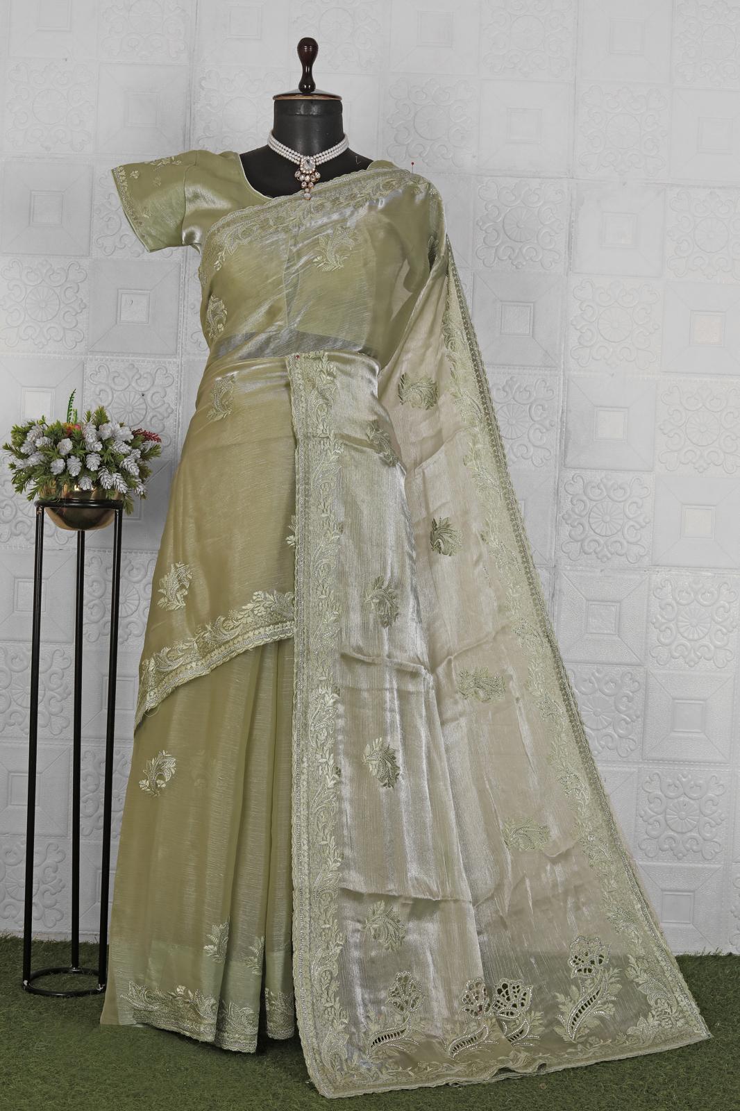 Pretty Organza saree in Munich