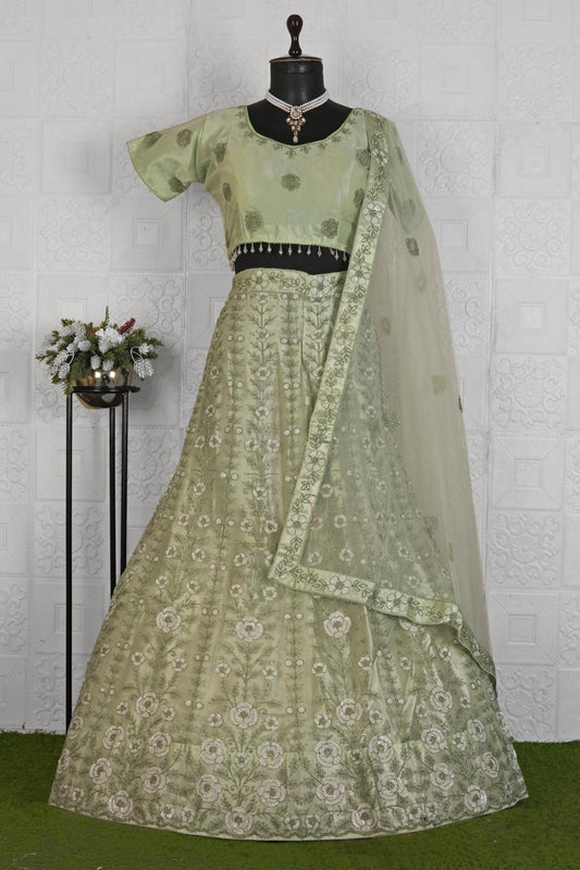 DESIGNER EMBROIDERY WORK LEHENGA CHOLI IN BERLIN
