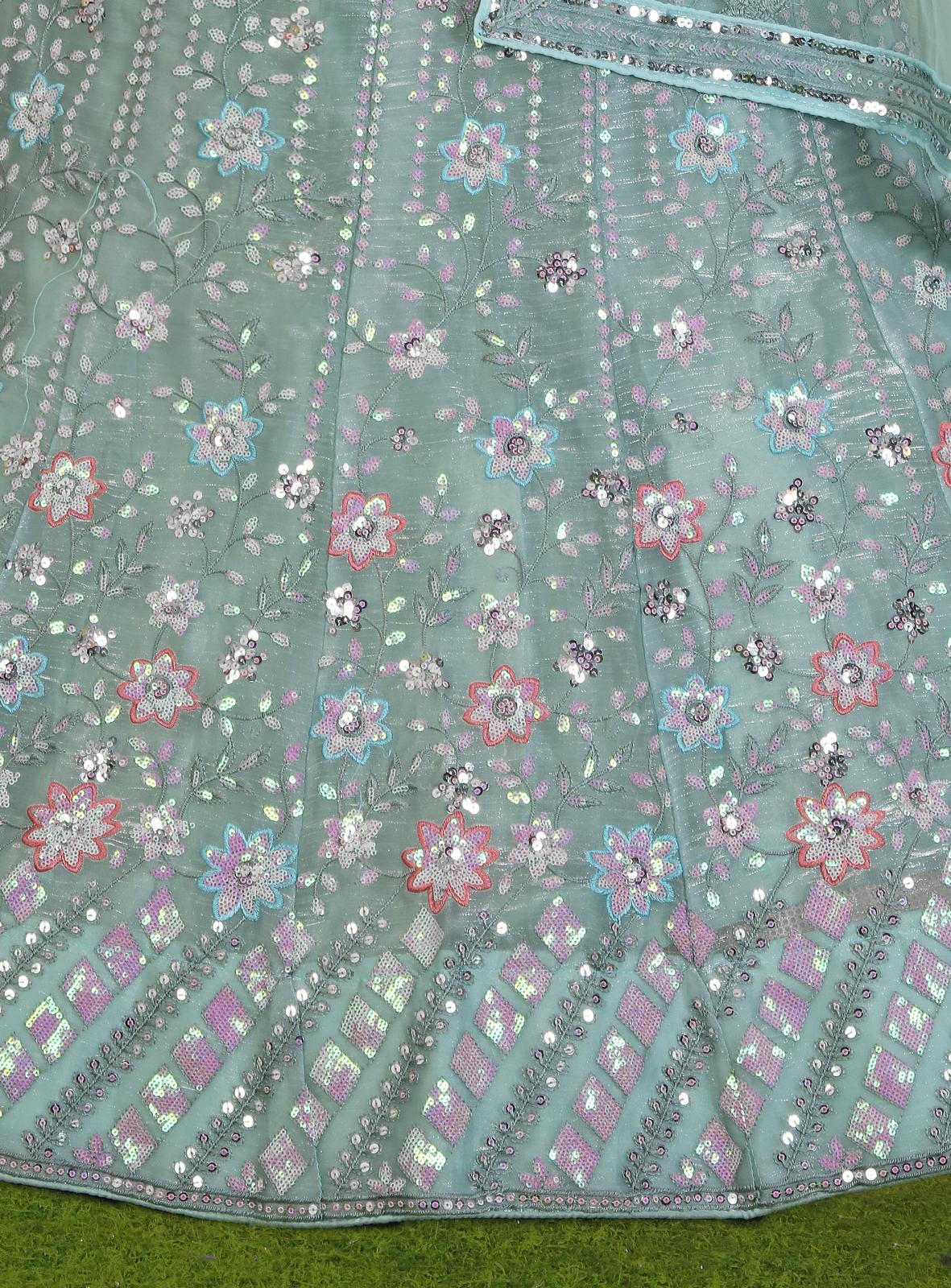 DESIGNER EMBROIDERY WORK LEHENGA CHOLI IN BERLIN
