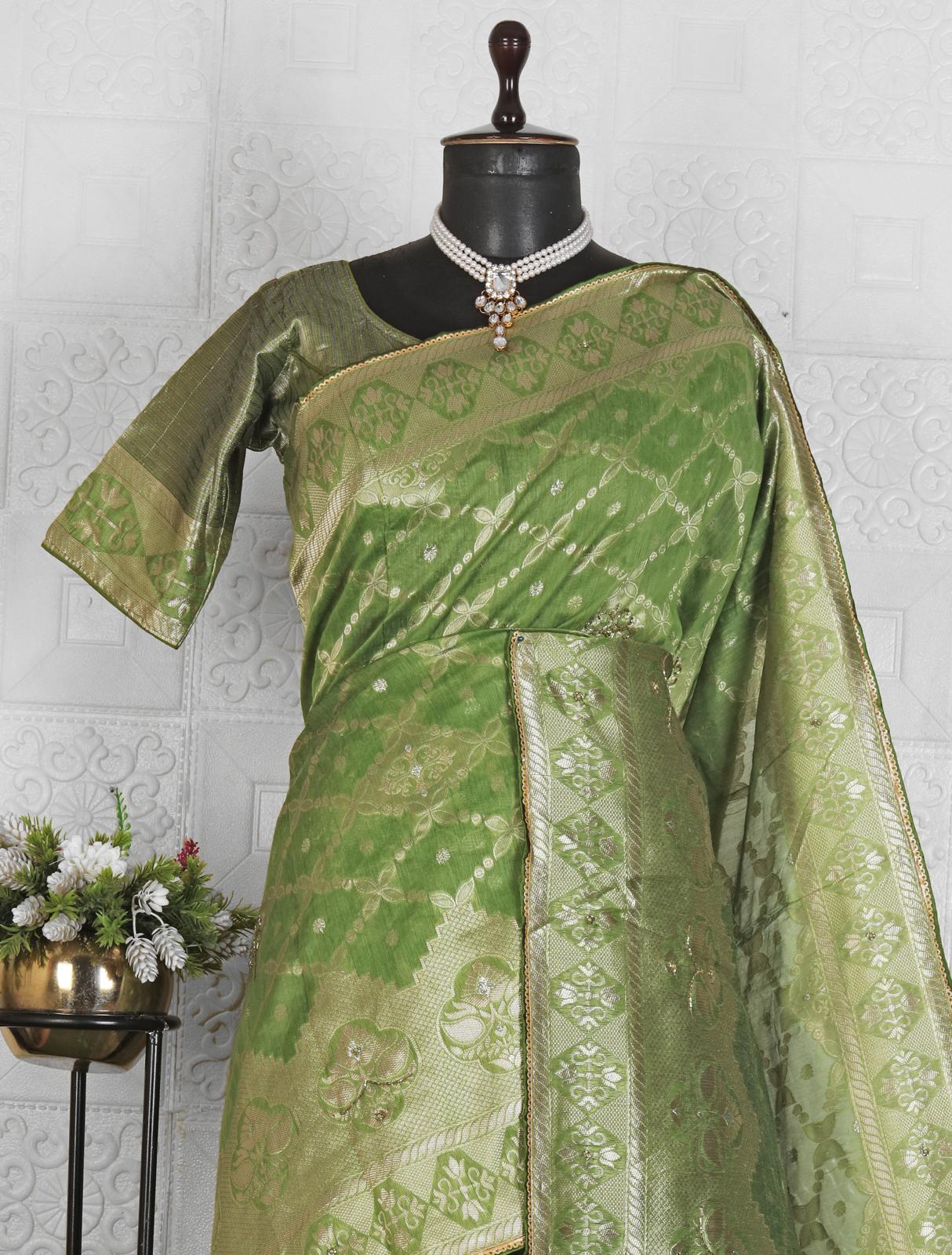 Green soft silk saree in Berlin