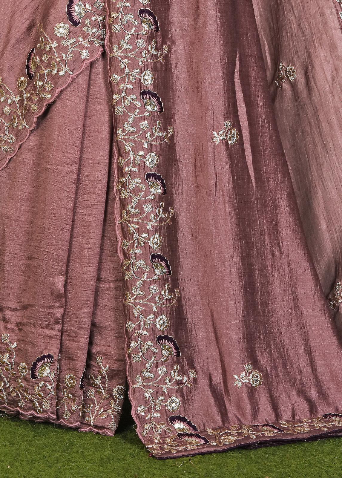 Women silk saree In Germany