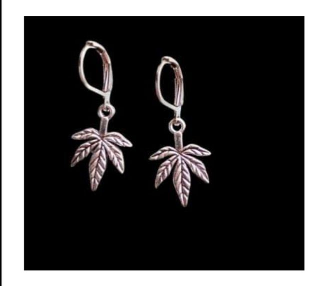 Tree Shape Charming Silver Charm Hoop Earrings in Germany
