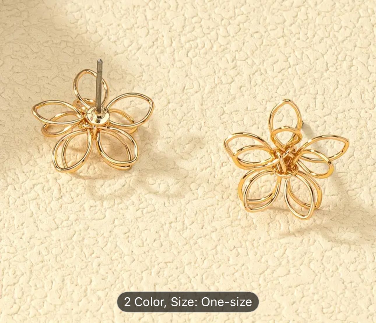 Gold-Toned Studs Earrings in Berlin