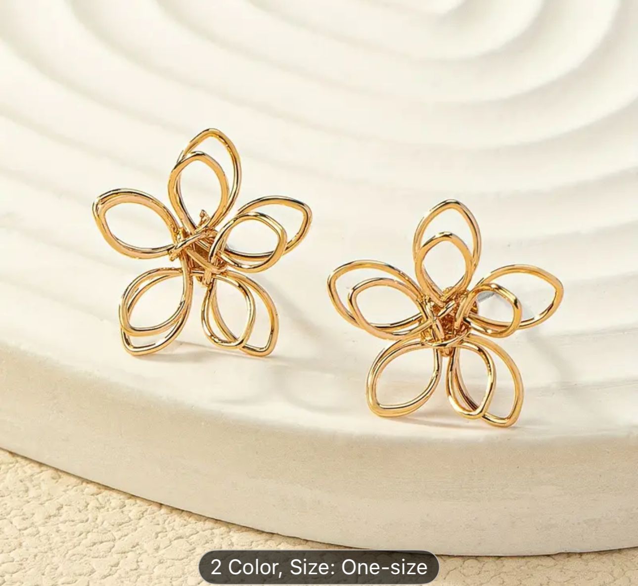 Gold-Toned Studs Earrings in Berlin