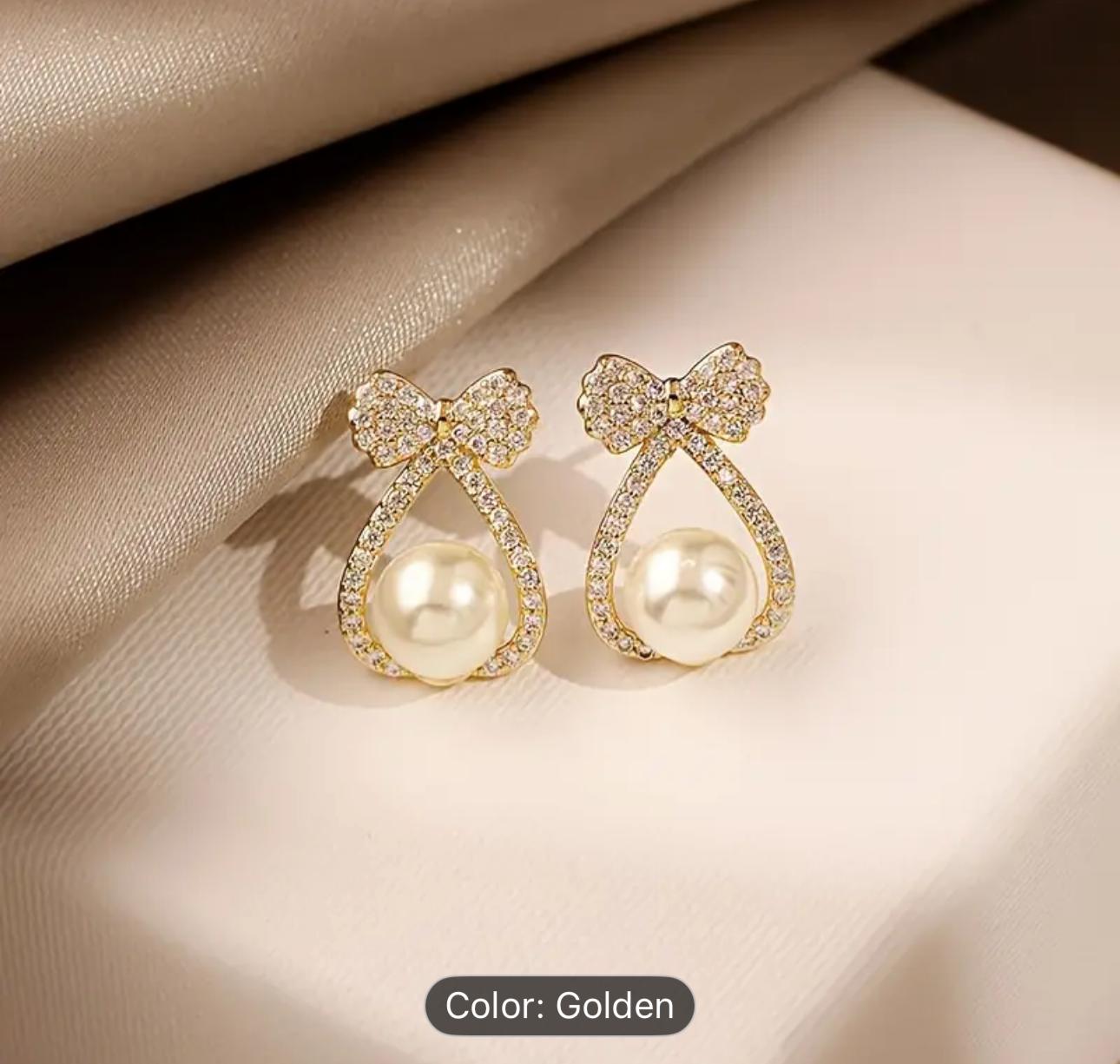 FASHIONABLE WESTERN STYLISH PRINCESS WHITE PEARL STUD EARRINGS IN BERLIN