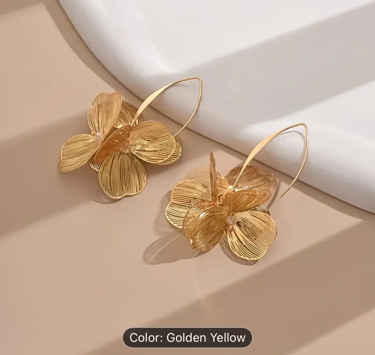 Filigree Flower Drop Earrings in Berlin