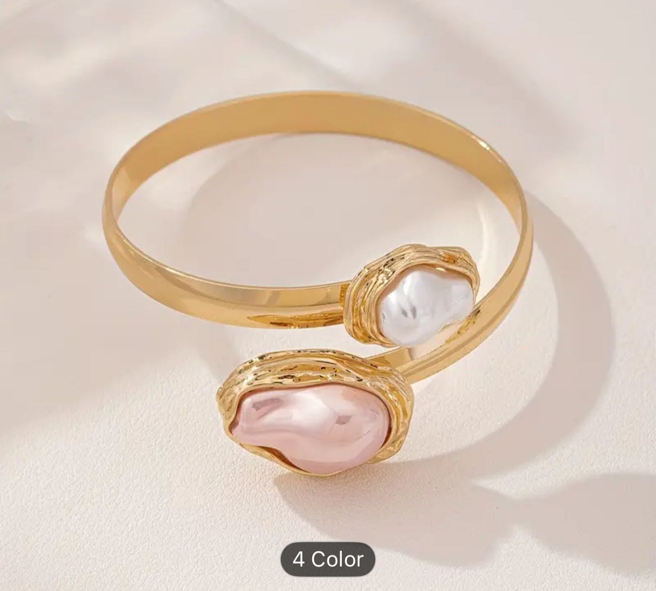 Women Pearls Handcrafted Gold-Plated Armlet Bracelet in Munich