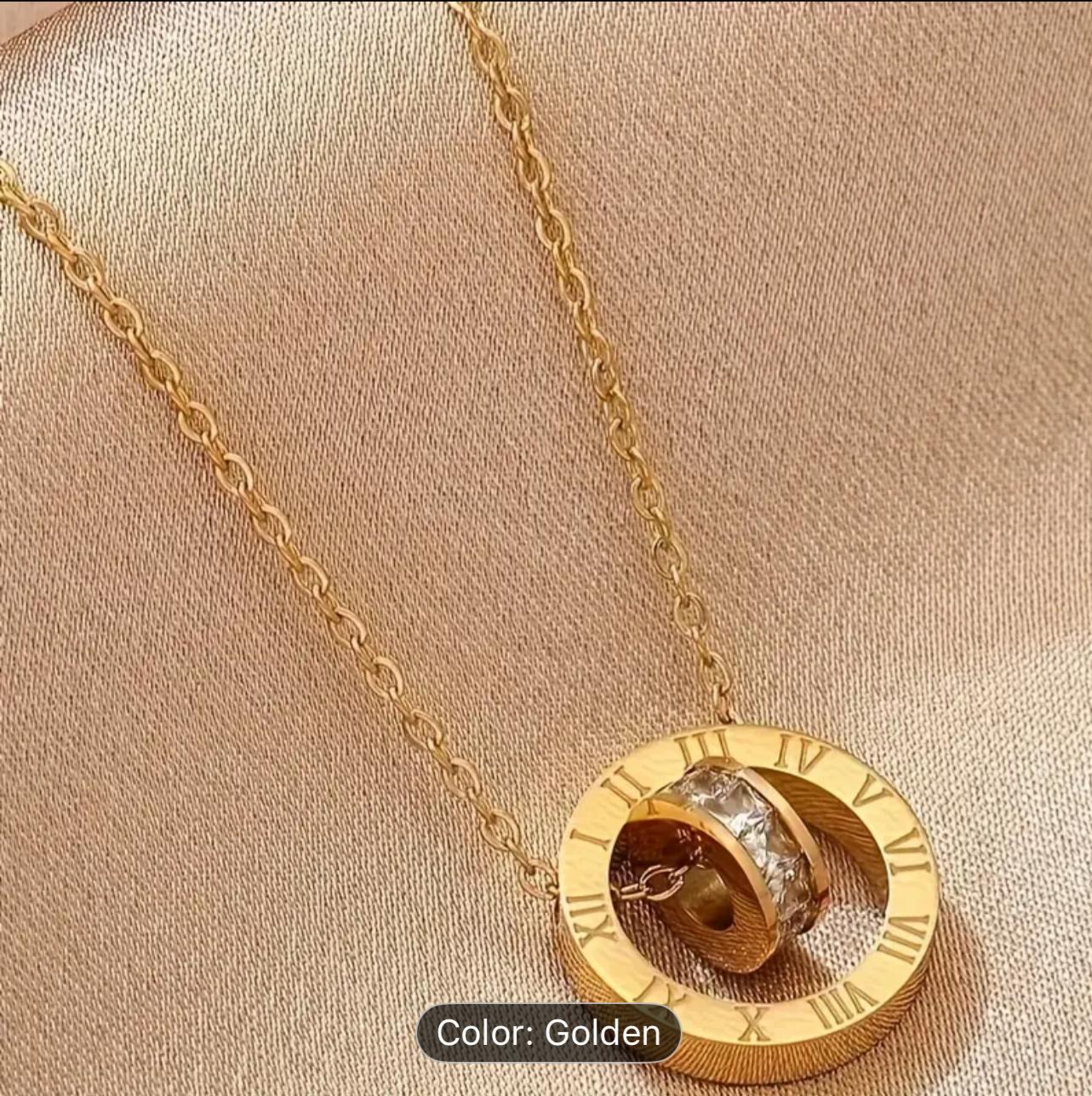 Roman Numeral Interlocking Circles Pendant Necklace in Munich