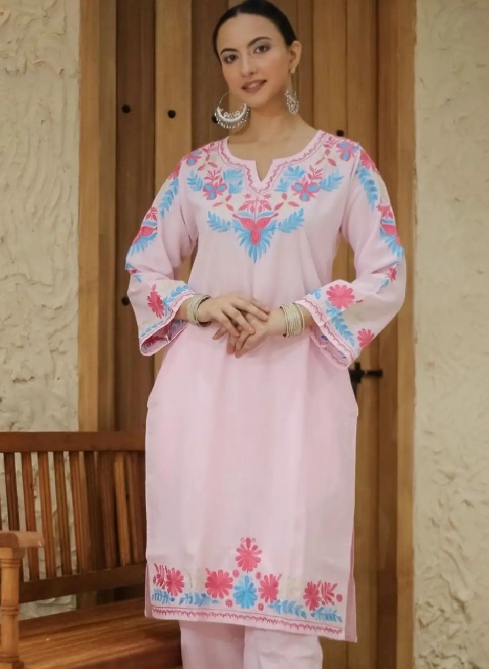 Floral Embroidered Thread Work Falak Kashmiri Straight Kurta in Berlin