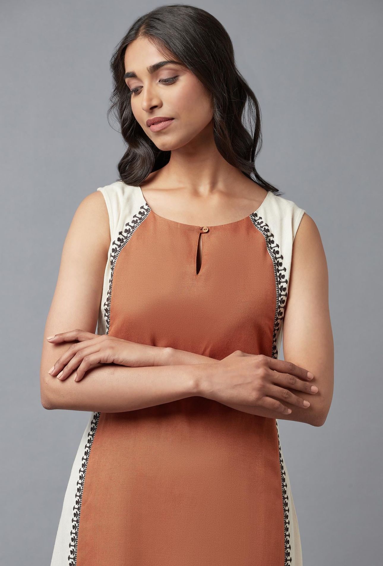Rust Brown Embroidered kurta in Munich