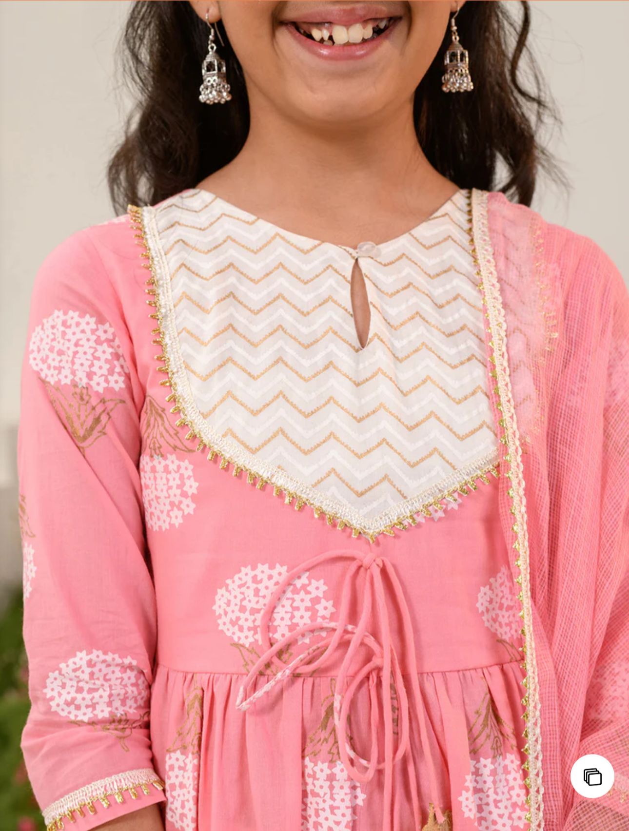 Girls Floral Printed Regular Pure Cotton Kurta with Trousers & Dupatta in Germany