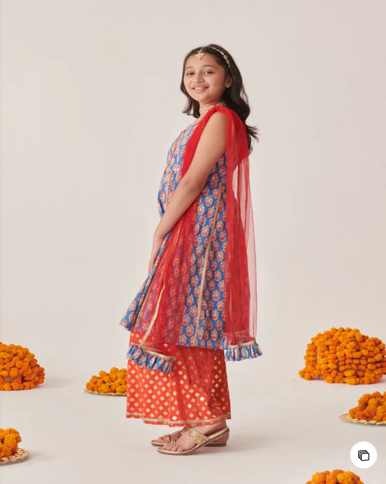 Cotton Sleeveless Floral Printed Kurta With Palazzo & Dupatta in Berlin