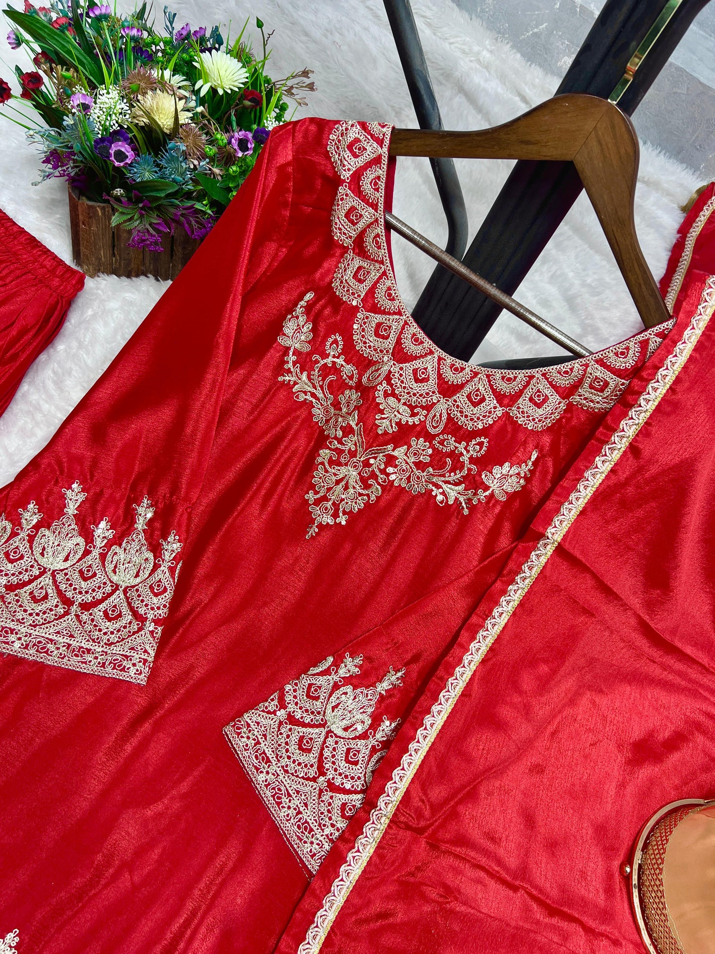 PURE CHINON SILK SUIT IN GERMANY