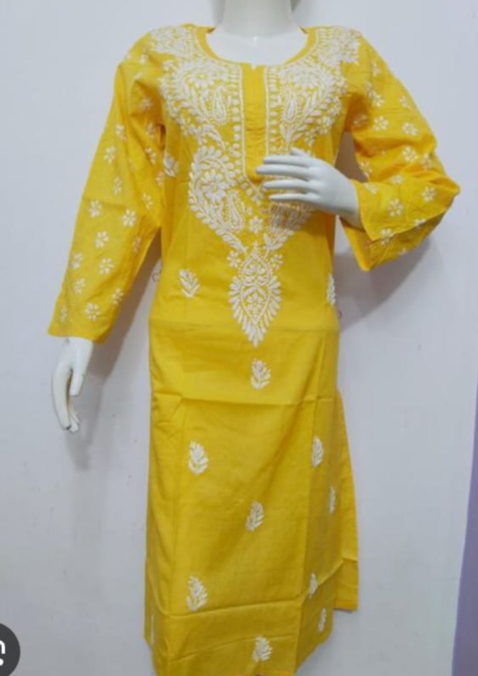 Elegant Pure Cotton Chikankari Kurti in Berlin