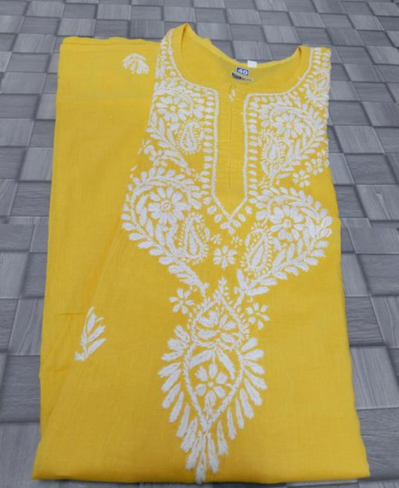 Elegant Pure Cotton Chikankari Kurti in Berlin