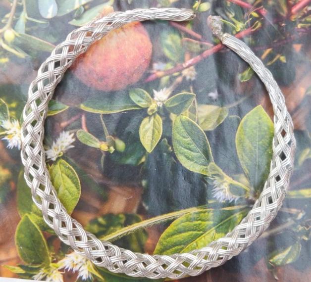 Non Brass Zoya Silver Hasli Choker Necklace in Germany