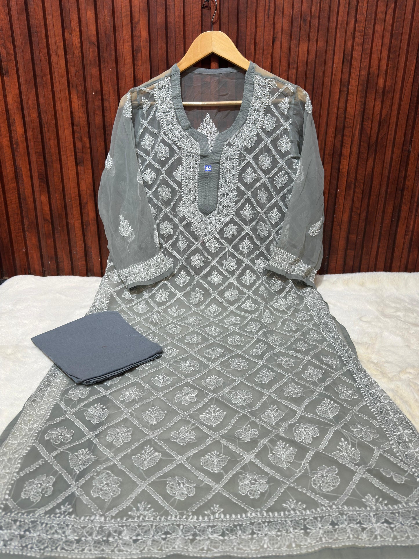 Grey Women's Georgette Chikankari Embroidery Straight Kurta in Berlin