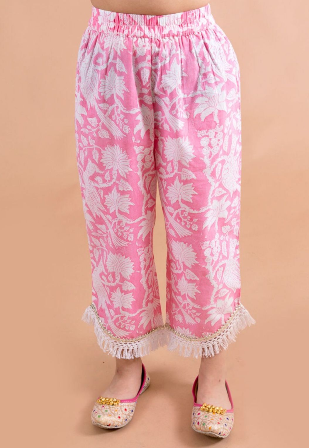 Girls Pink Printed Gotta Patti Pure Cotton Kurta with Palazzos & With Dupatta in berlin
